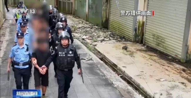 广西崇左边境深夜伏击 抓获11名外籍偷渡客